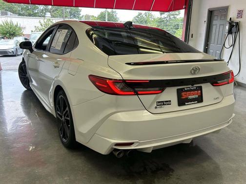 Wind Chill Pearl 2025 Toyota Camry XSE