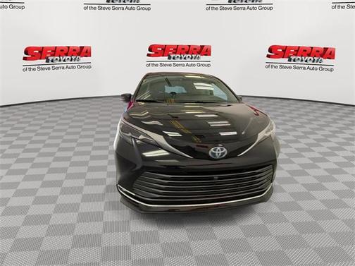 2024 Toyota Sienna Platinum