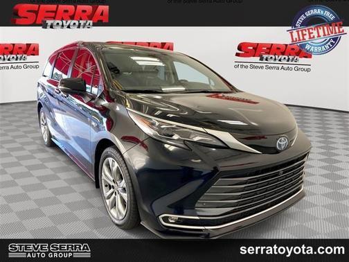 2024 Toyota Sienna Platinum