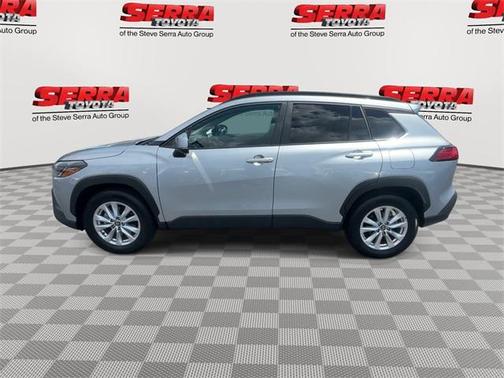 2024 Toyota Corolla Cross LE