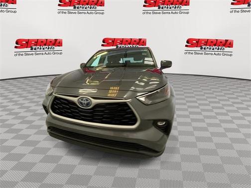 2023 Toyota Highlander Hybrid LE