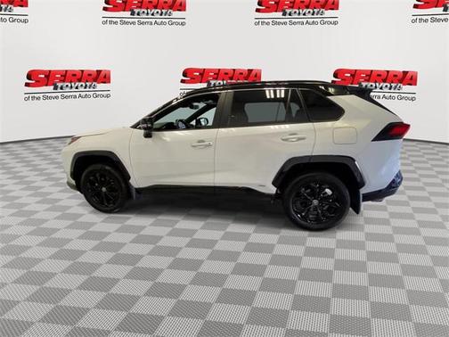 2024 Toyota RAV4 Hybrid SE