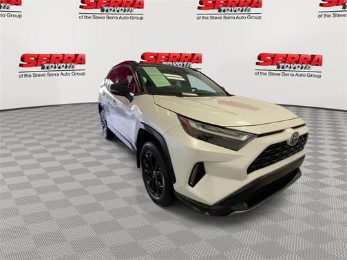 2024 Toyota RAV4 Hybrid SE