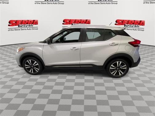 2019 Nissan Kicks SR