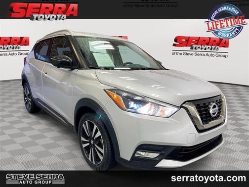 2019 Nissan Kicks SR