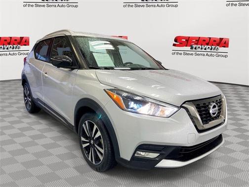 2019 Nissan Kicks SR