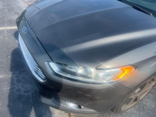 Magnetic 2016 Ford Fusion SE