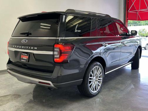 DARK MATTER PC 2024 Ford Expedition Limited