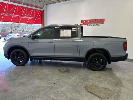 2025 Honda Ridgeline Black