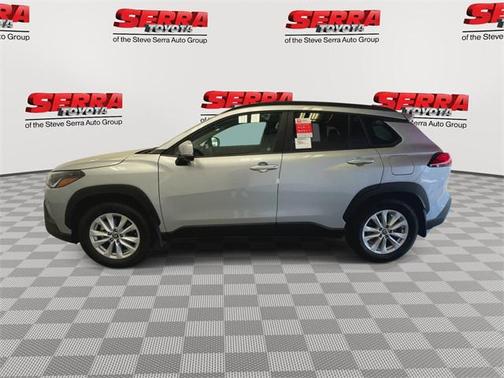 2024 Toyota Corolla Cross LE