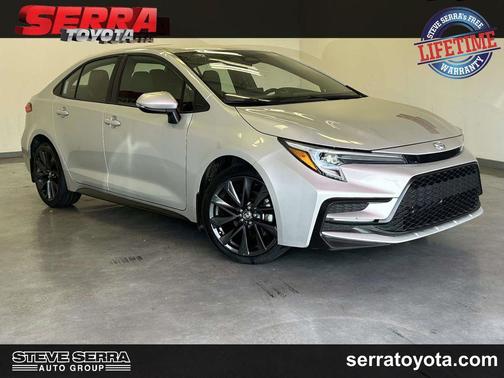 Classic Silver Metallic 2025 Toyota Corolla SE