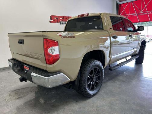 Quicksand 2019 Toyota Tundra SR5