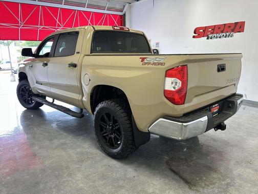 Quicksand 2019 Toyota Tundra SR5