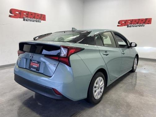 2019 Toyota Prius LE