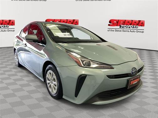 2019 Toyota Prius LE