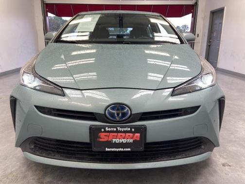 2019 Toyota Prius LE