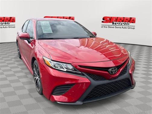 2020 Toyota Camry SE