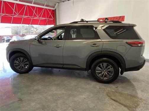 2022 Nissan Pathfinder SV 2WD