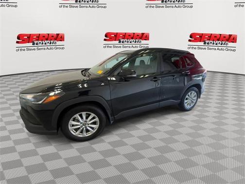 2025 Toyota Corolla Cross LE