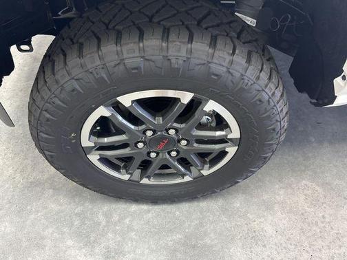 2025 Toyota Tacoma Hybrid TRD Sport