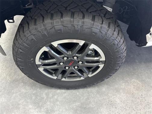 2025 Toyota Tacoma Hybrid TRD Sport