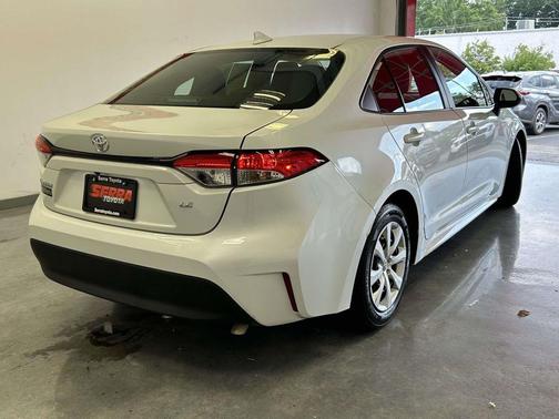 Wind Chill Pearl 2024 Toyota Corolla LE