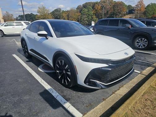 2024 Toyota Crown Platinum