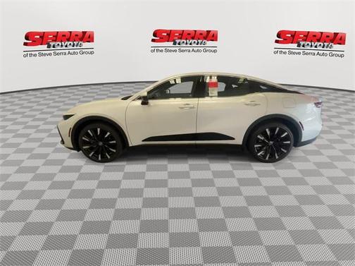 2024 Toyota Crown Platinum