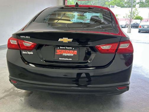 Mosaic Black Metallic 2022 Chevrolet Malibu 1LS