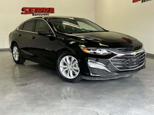 Mosaic Black Metallic 2022 Chevrolet Malibu 1LS