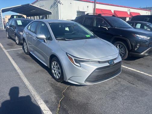 2024 Toyota Corolla Hybrid LE