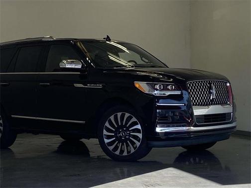 2022 Lincoln Navigator Black Label