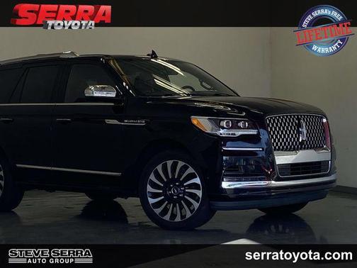 2022 Lincoln Navigator Black Label
