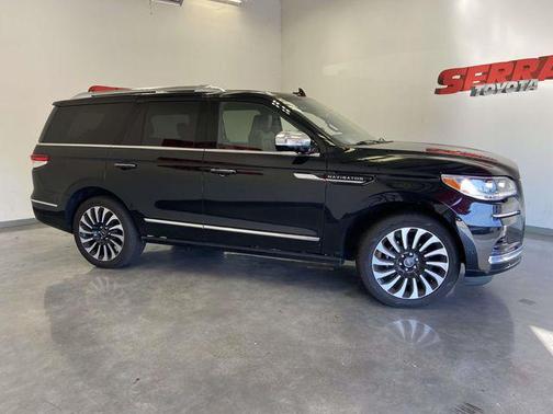 2022 Lincoln Navigator Black Label
