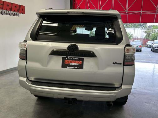 Classic Silver Metallic 2024 Toyota 4Runner TRD Off Road