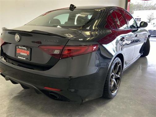 2023 Alfa Romeo Giulia Estrema AWD