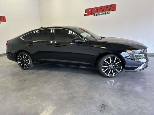 Crystal Black Pearl 2024 Honda Accord Hybrid Touring