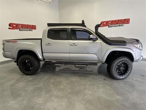 2018 Toyota Tacoma TRD Sport