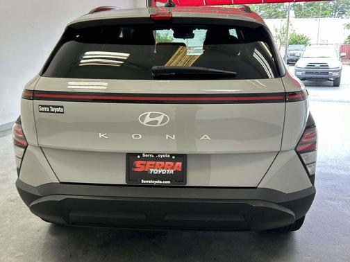 Cyber Gray Metallic 2024 Hyundai KONA SEL