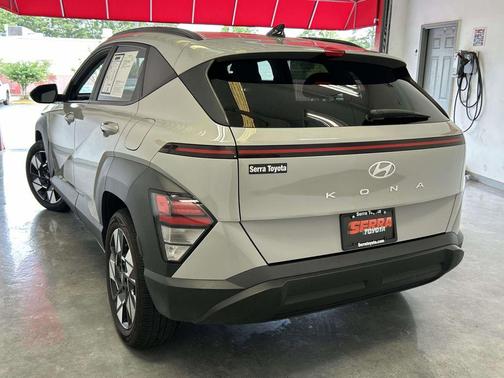 Cyber Gray Metallic 2024 Hyundai KONA SEL