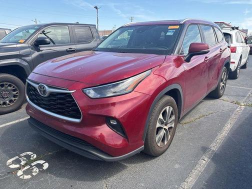 Ruby Flare Pearl 2023 Toyota Highlander XLE