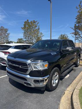 Diamond Black Crystal Pearlcoat 2021 RAM 1500 Big Horn/Lone Star