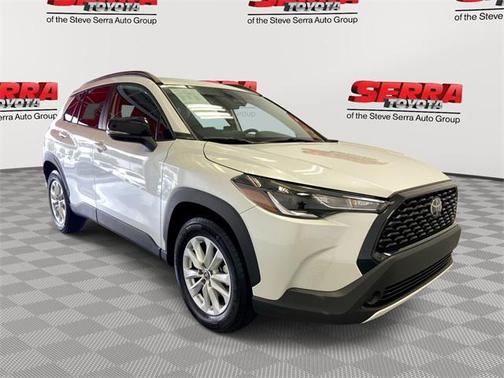 2025 Toyota Corolla Cross LE