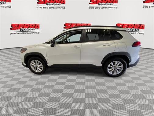 2025 Toyota Corolla Cross LE