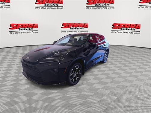 2025 Toyota Crown Signia XLE