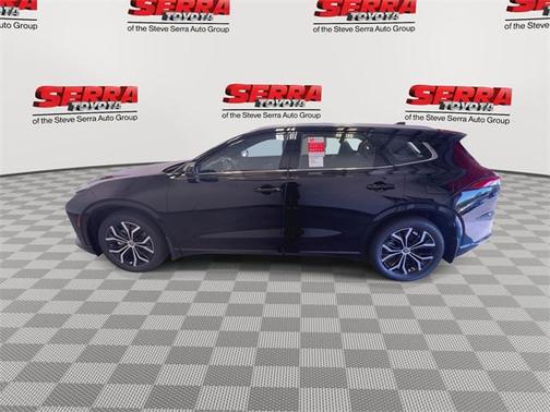 2025 Toyota Crown Signia XLE