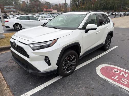 2022 Toyota RAV4 Hybrid XLE Premium