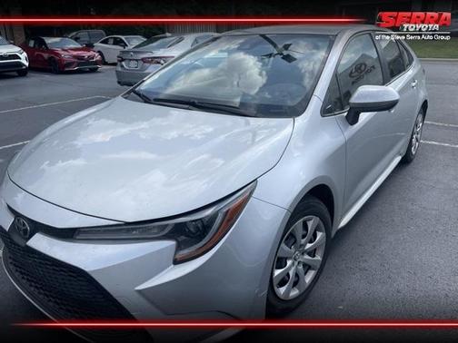 Photo 1 of 2 of 2021 Toyota Corolla LE