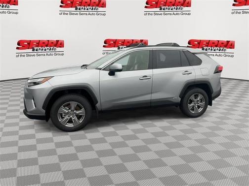 2025 Toyota RAV4 Hybrid XLE