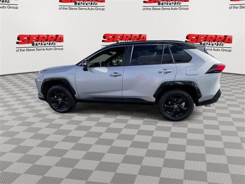 2021 Toyota RAV4 Hybrid SE